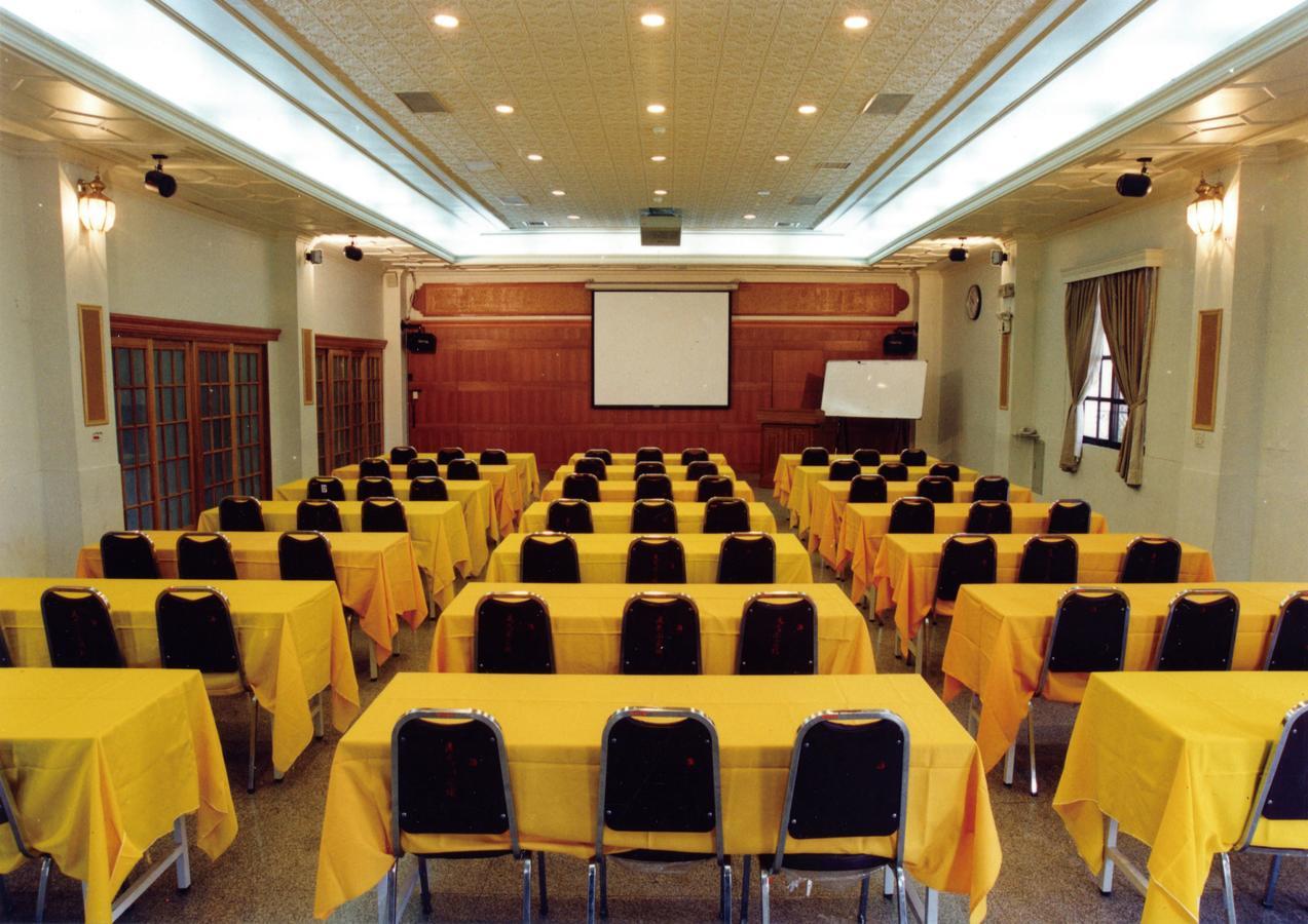 Tsou Ma Lai Farm Hotel ไถหนาน ภายนอก รูปภาพ